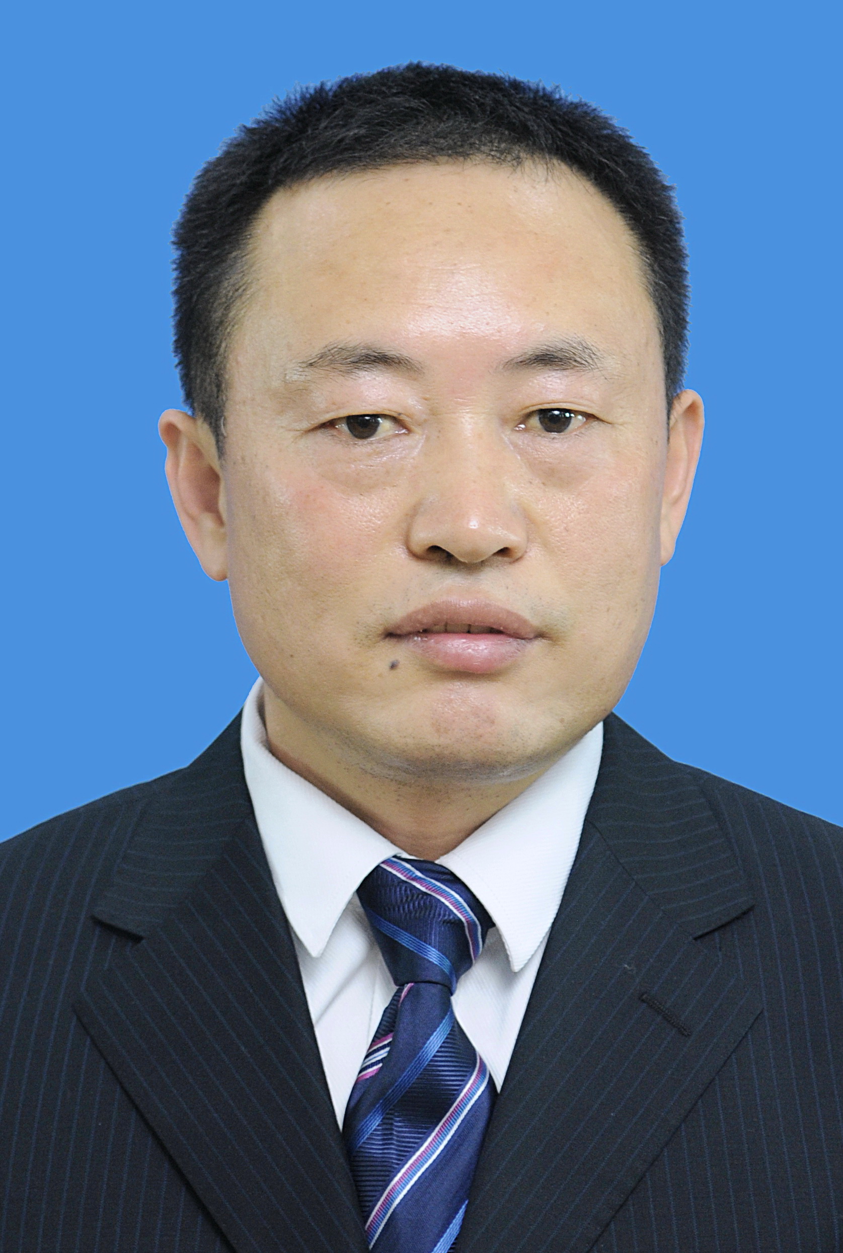 -胡振彬，職務(wù)：黨委委員，副院長.jpg